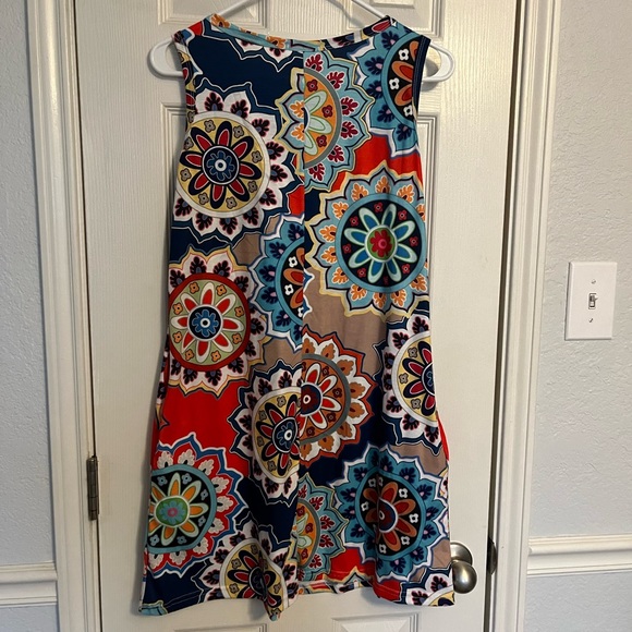 Simple fun tank dress - Picture 3 of 4